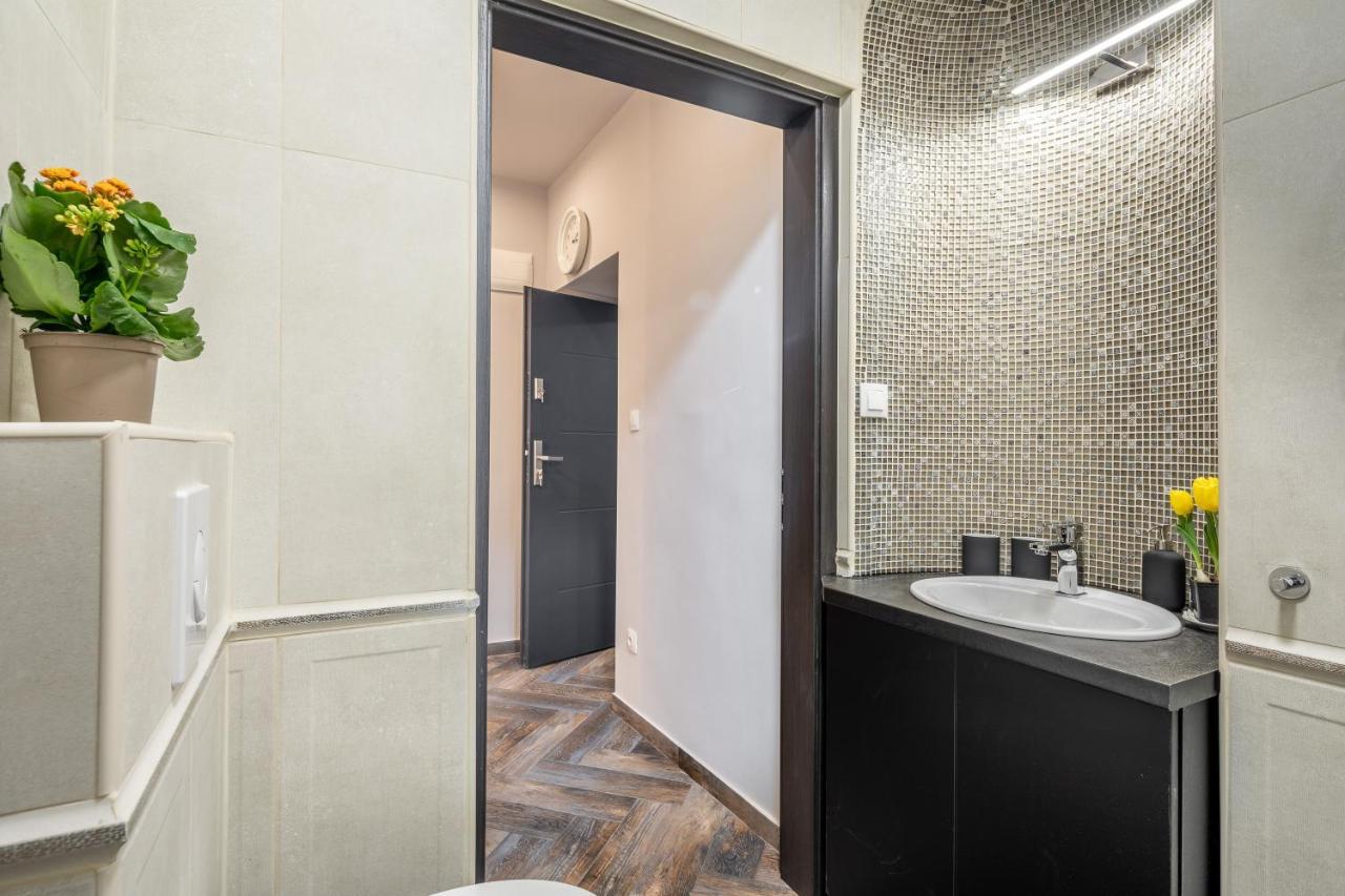 Stunning Apartment In The Hearth Of Budapest Eksteriør billede